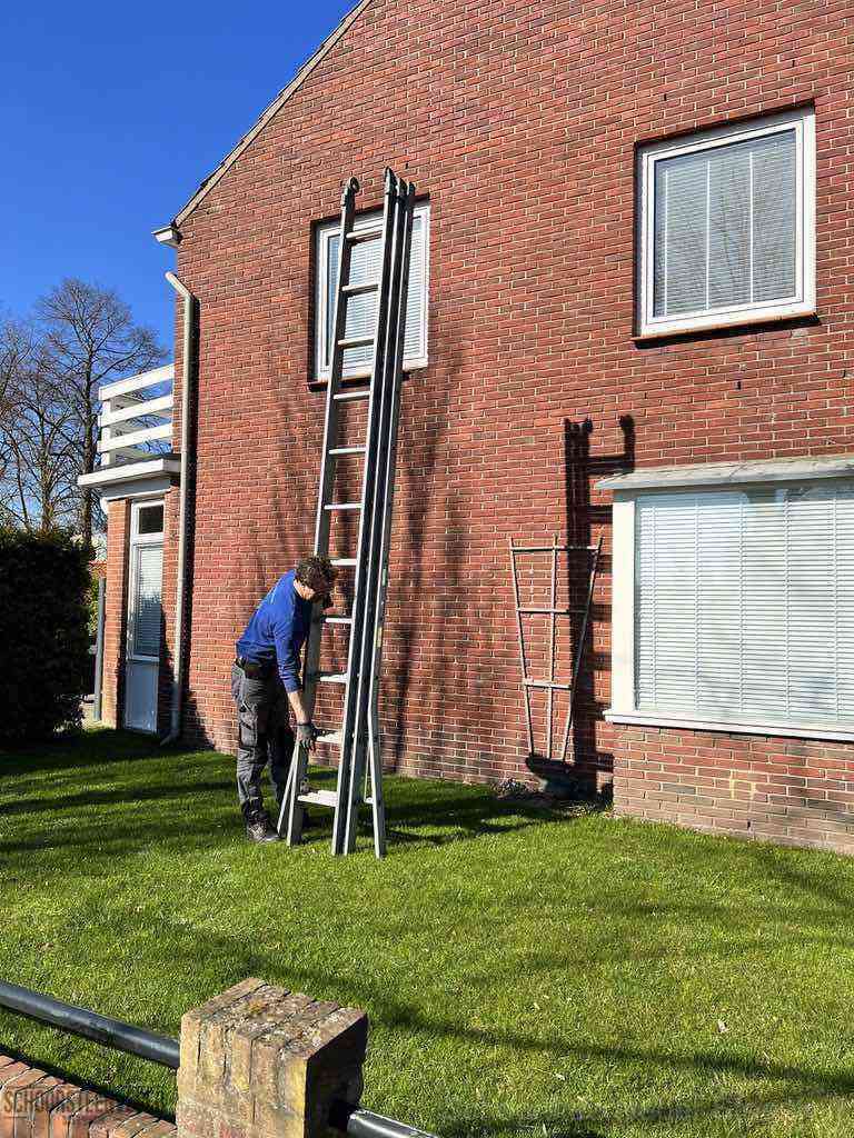 Steenwijk schoorsteenveger huis ladder